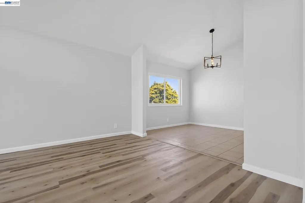 247 Sparrow Drive Hercules CA 94547