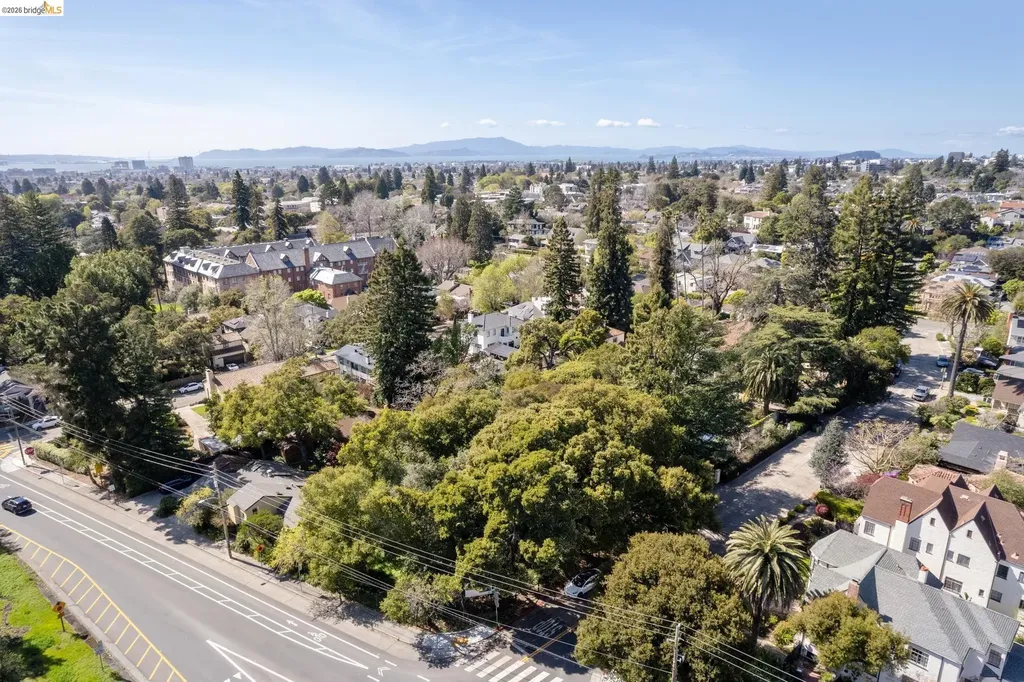 0 Ivanhoe Oakland CA 94618
