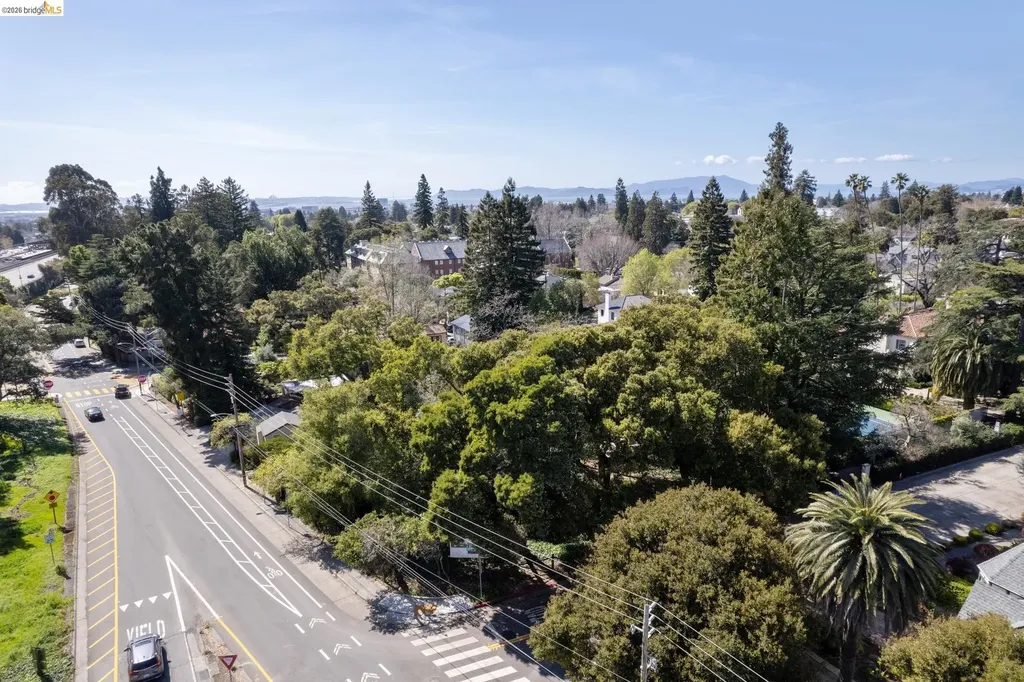 0 Ivanhoe Oakland CA 94618