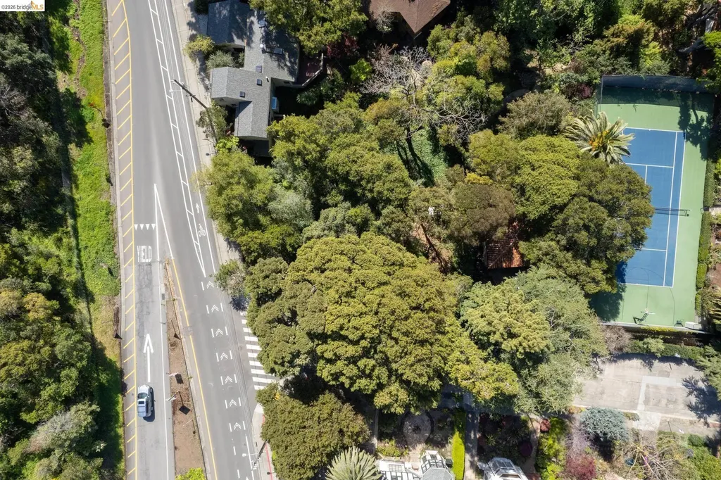 0 Ivanhoe Oakland CA 94618