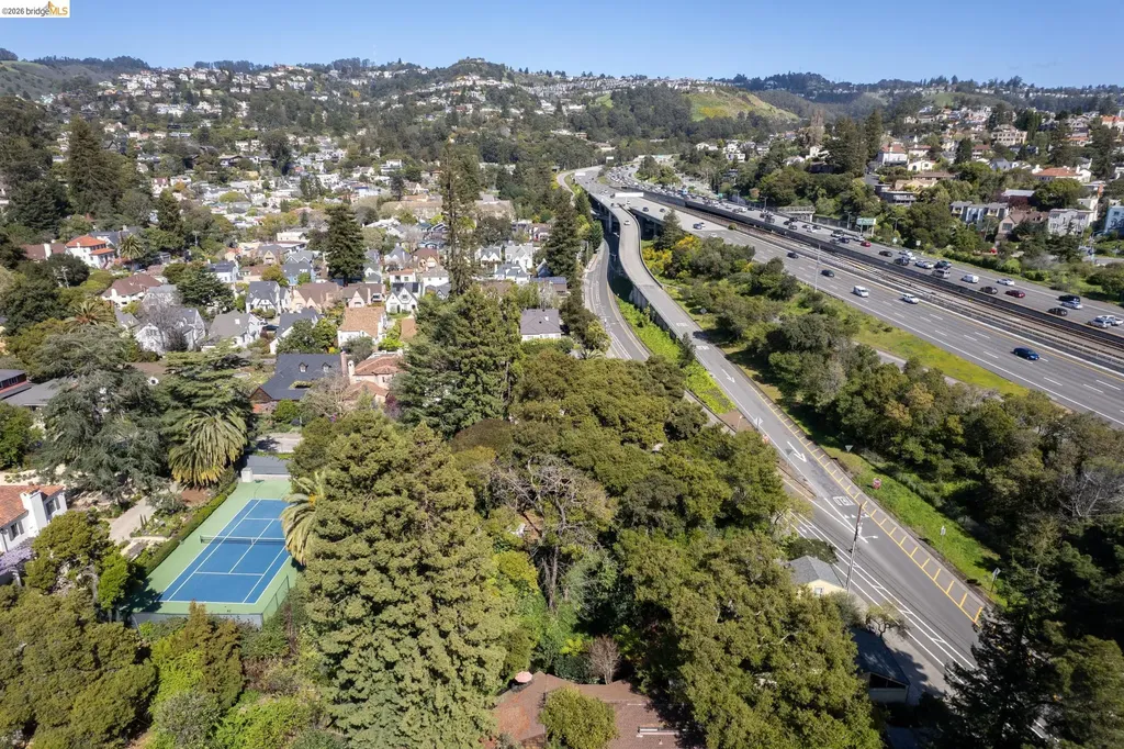 0 Ivanhoe Oakland CA 94618