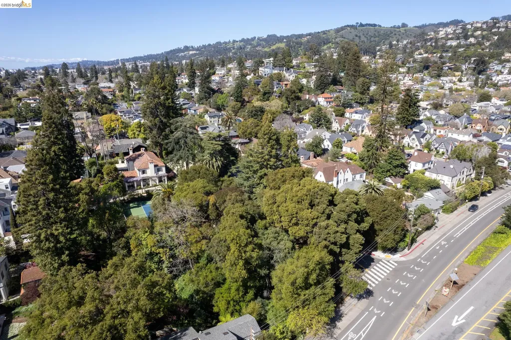 0 Ivanhoe Oakland CA 94618