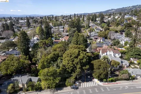 0 Ivanhoe Oakland CA 94618