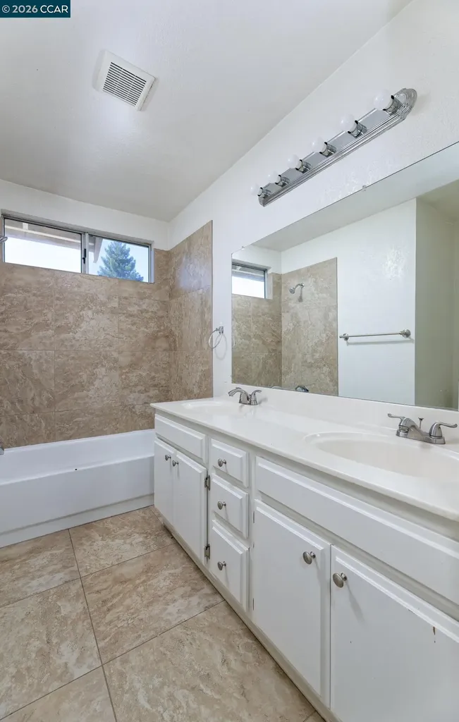 418 Stoneybrook Lane Vacaville CA 95687