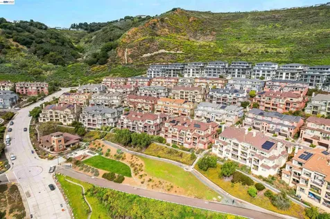 6299 Rocky Point Court Oakland CA 94605