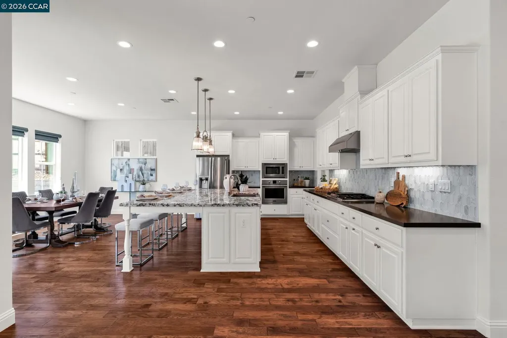 4252 Oak Knoll Drive Dublin CA 94568