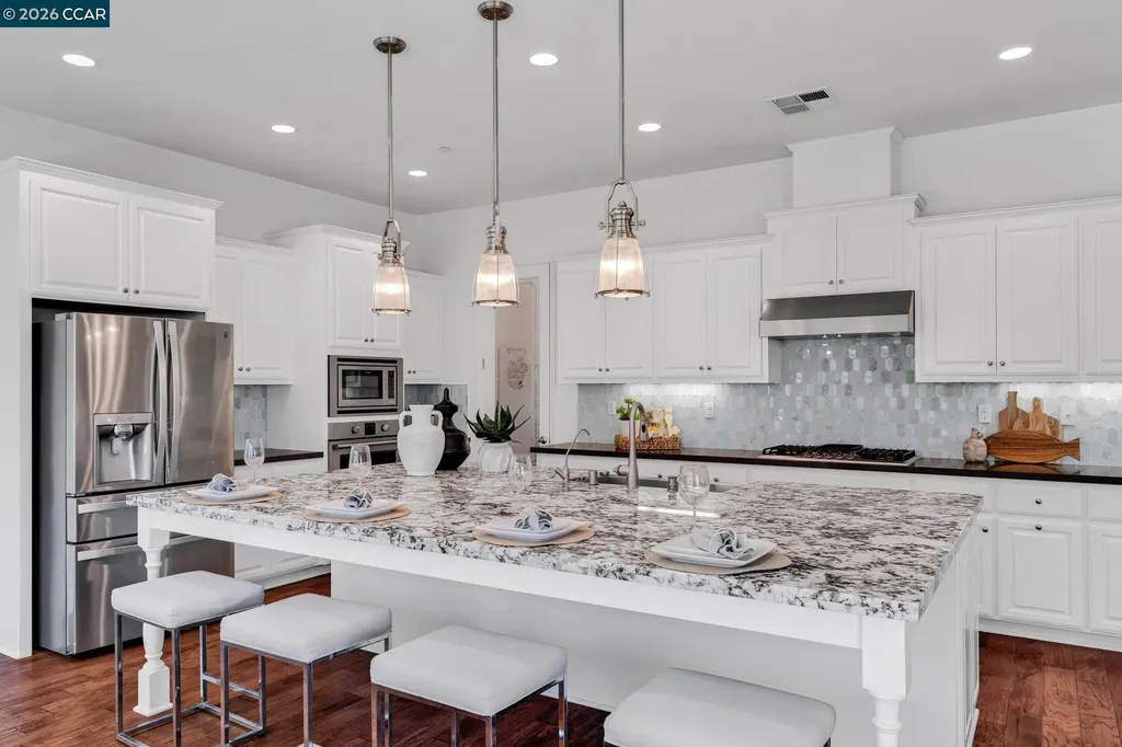 4252 Oak Knoll Drive Dublin CA 94568