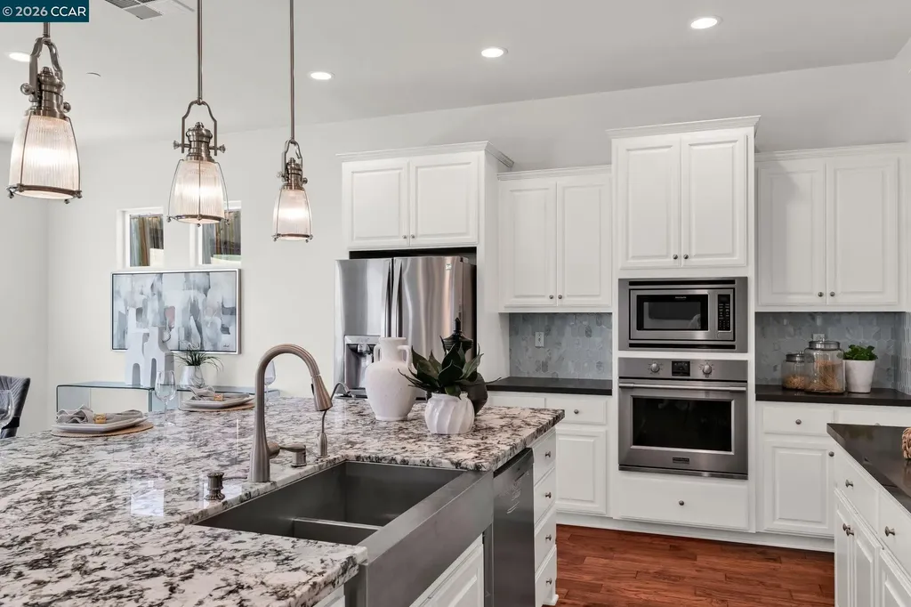 4252 Oak Knoll Drive Dublin CA 94568