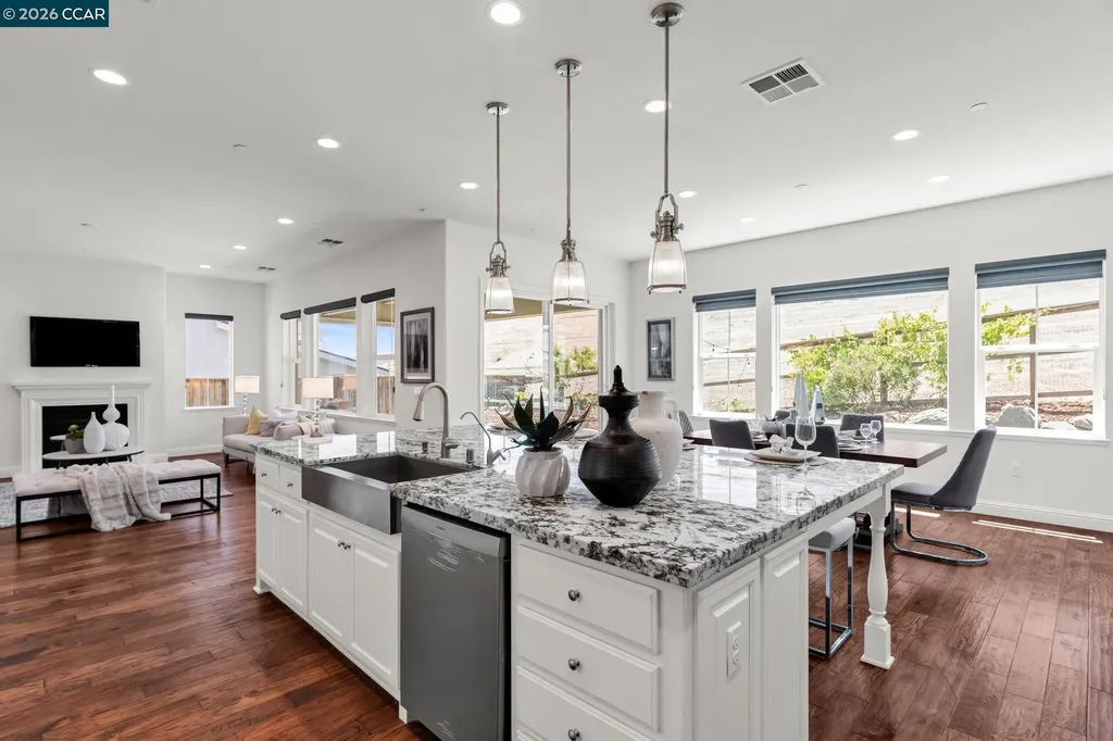 4252 Oak Knoll Drive Dublin CA 94568