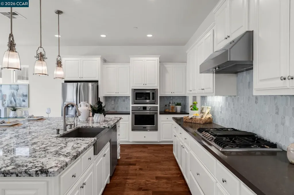 4252 Oak Knoll Drive Dublin CA 94568