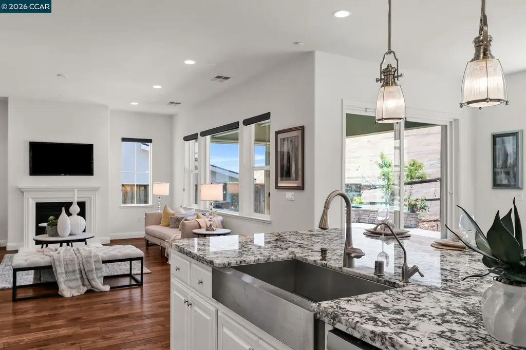 4252 Oak Knoll Drive Dublin CA 94568