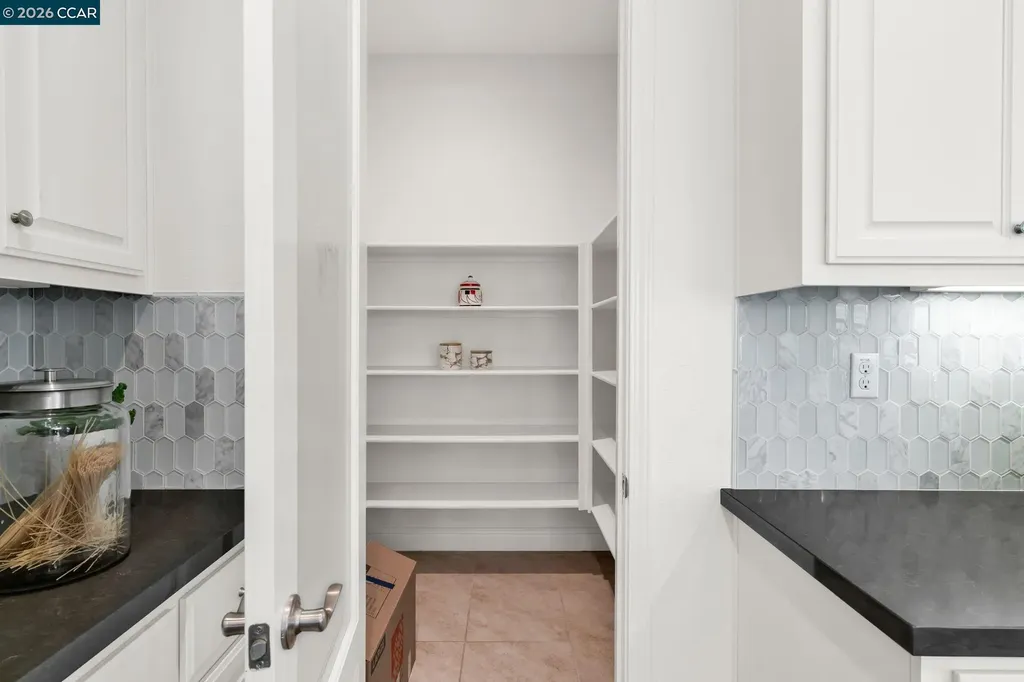 4252 Oak Knoll Drive Dublin CA 94568