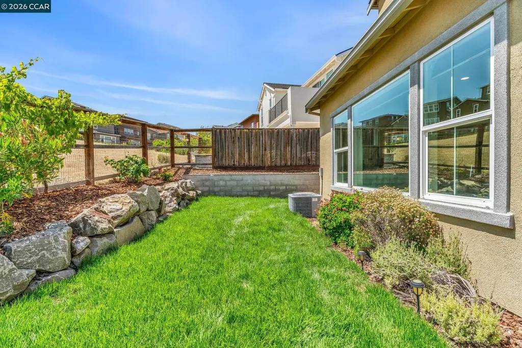 4252 Oak Knoll Drive Dublin CA 94568
