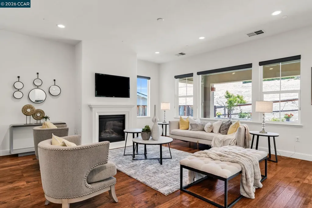 4252 Oak Knoll Drive Dublin CA 94568