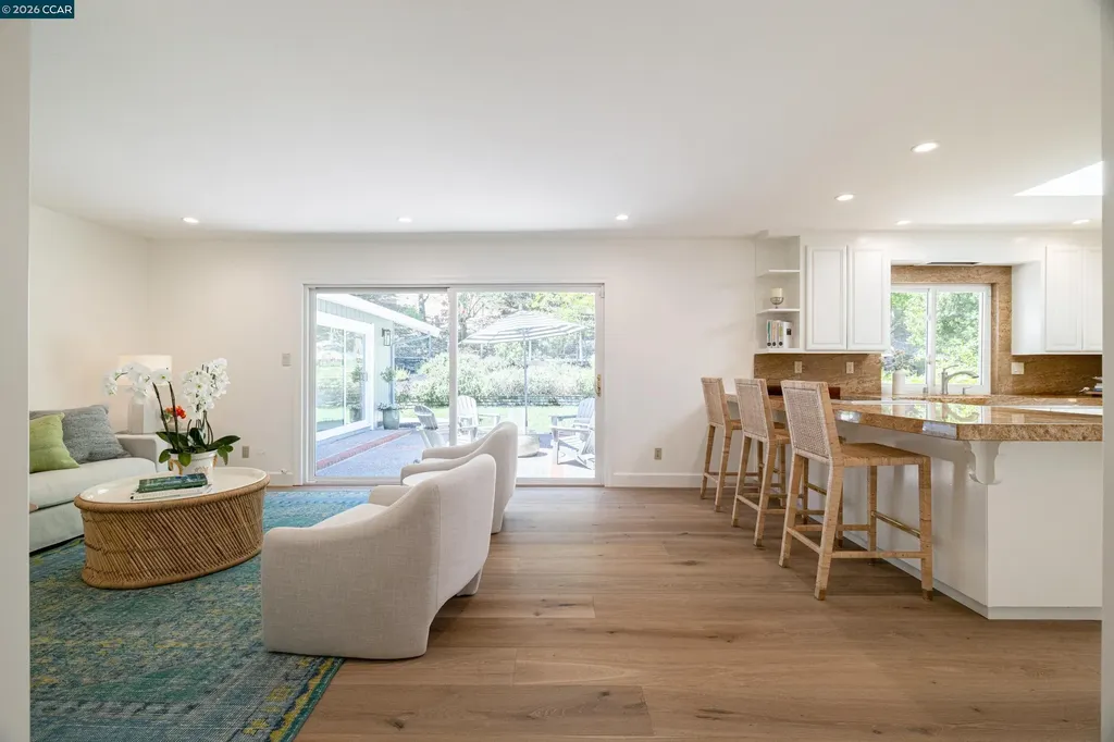 59 Lynwood Place Moraga CA 94556