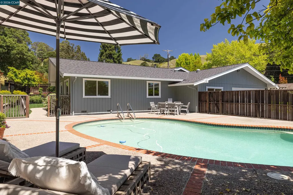 59 Lynwood Place Moraga CA 94556