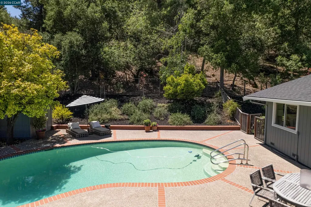 59 Lynwood Place Moraga CA 94556