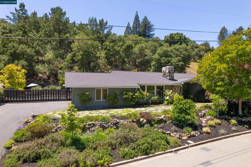 59 Lynwood Place Moraga CA 94556