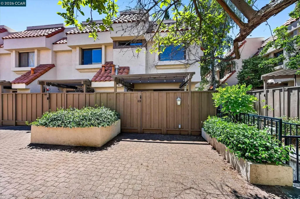 589 Pimlico Court Walnut Creek CA 94597