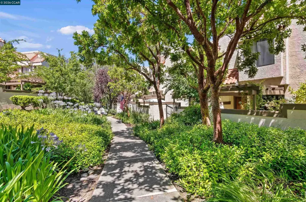 589 Pimlico Court Walnut Creek CA 94597