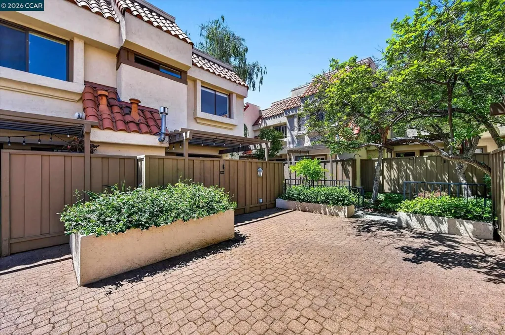 589 Pimlico Court Walnut Creek CA 94597