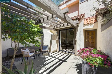 589 Pimlico Court Walnut Creek CA 94597