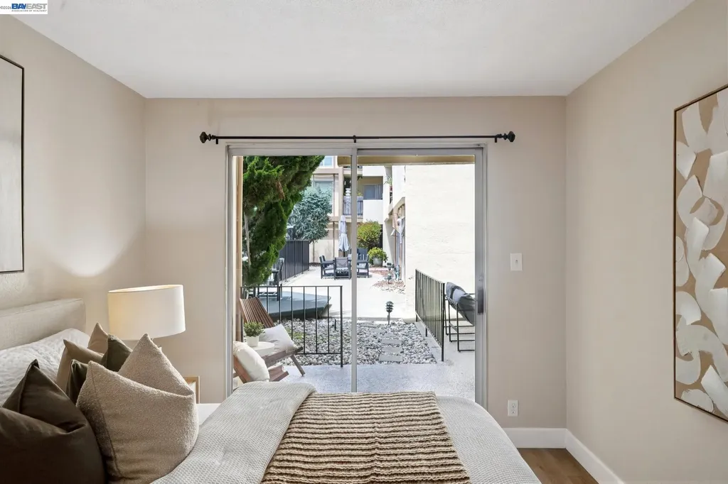 1825 Shoreline Drive Alameda CA 94501
