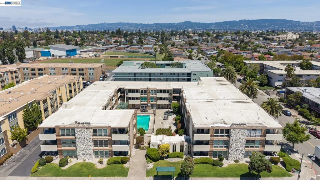 1825 Shoreline Drive Alameda CA 94501