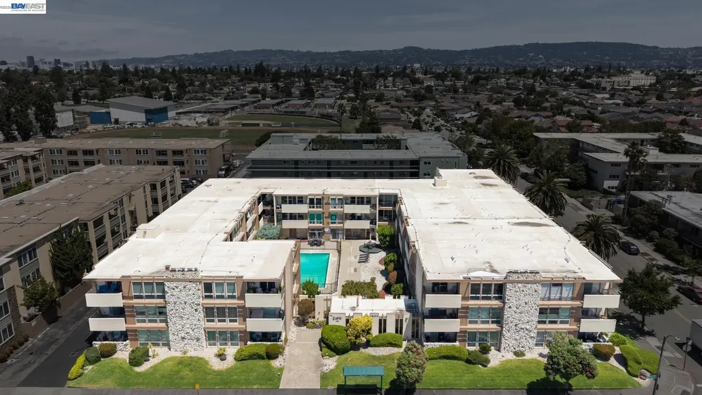 1825 Shoreline Drive Alameda CA 94501