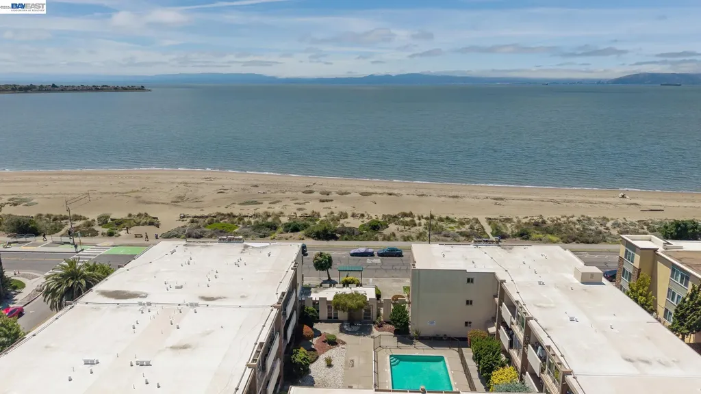 1825 Shoreline Drive Alameda CA 94501