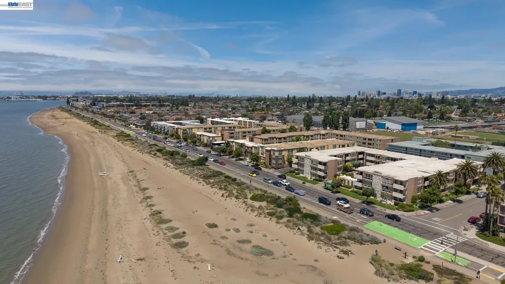 1825 Shoreline Drive Alameda CA 94501