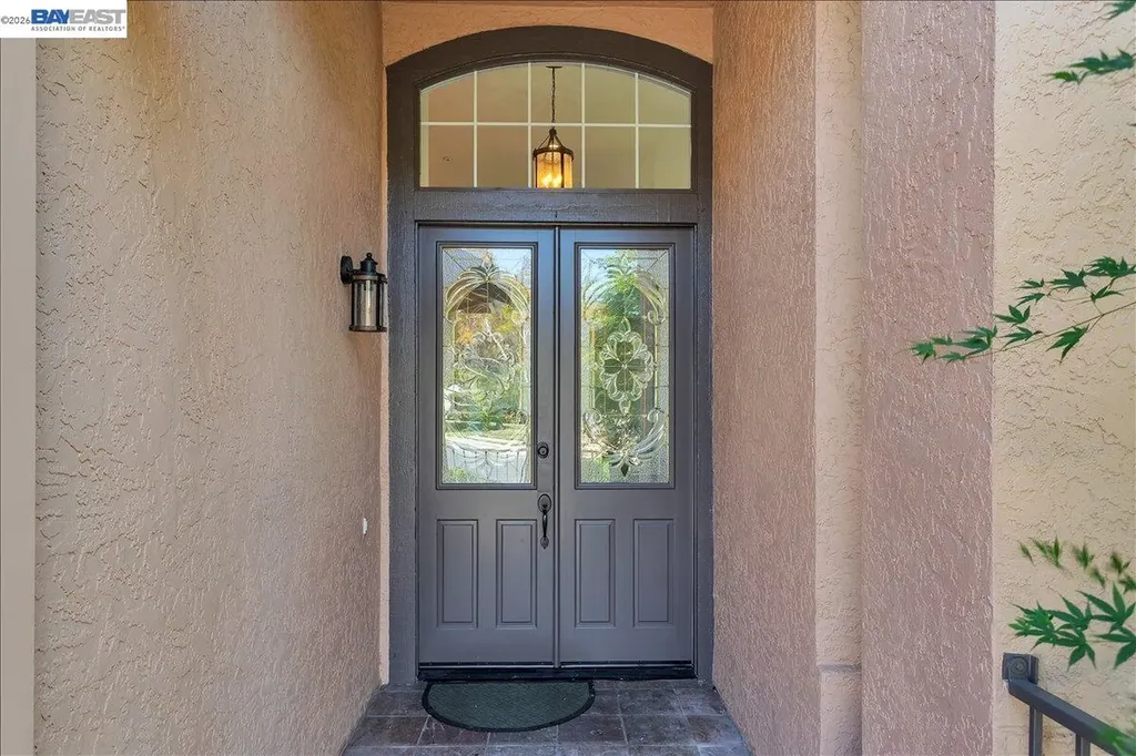 2433 Fox Ridge Drive Castro Valley CA 94546