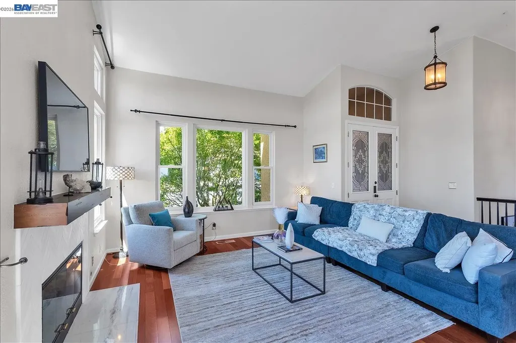 2433 Fox Ridge Drive Castro Valley CA 94546