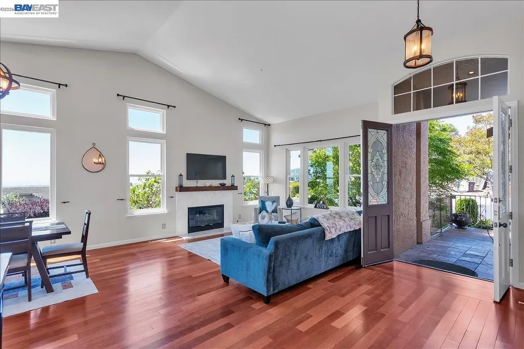 2433 Fox Ridge Drive Castro Valley CA 94546