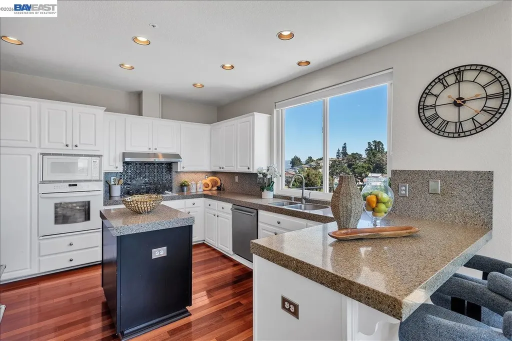 2433 Fox Ridge Drive Castro Valley CA 94546