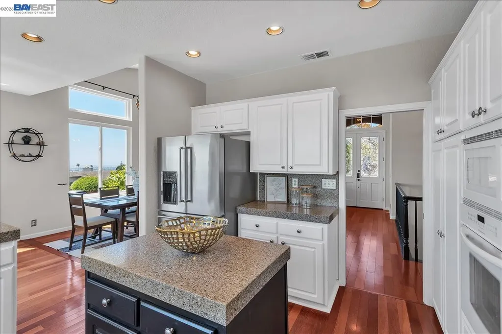 2433 Fox Ridge Drive Castro Valley CA 94546