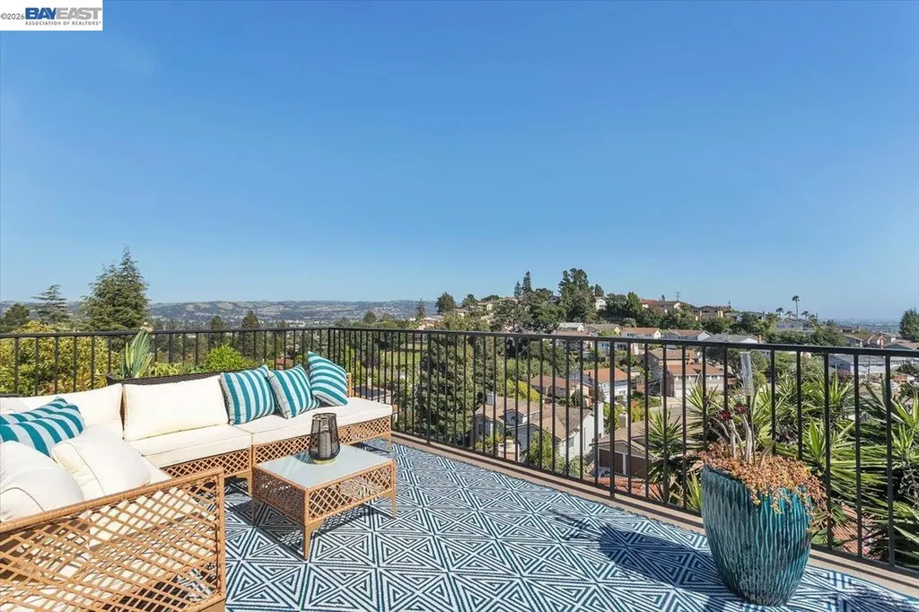 2433 Fox Ridge Drive Castro Valley CA 94546