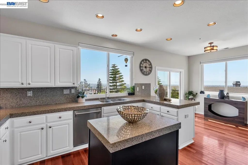 2433 Fox Ridge Drive Castro Valley CA 94546