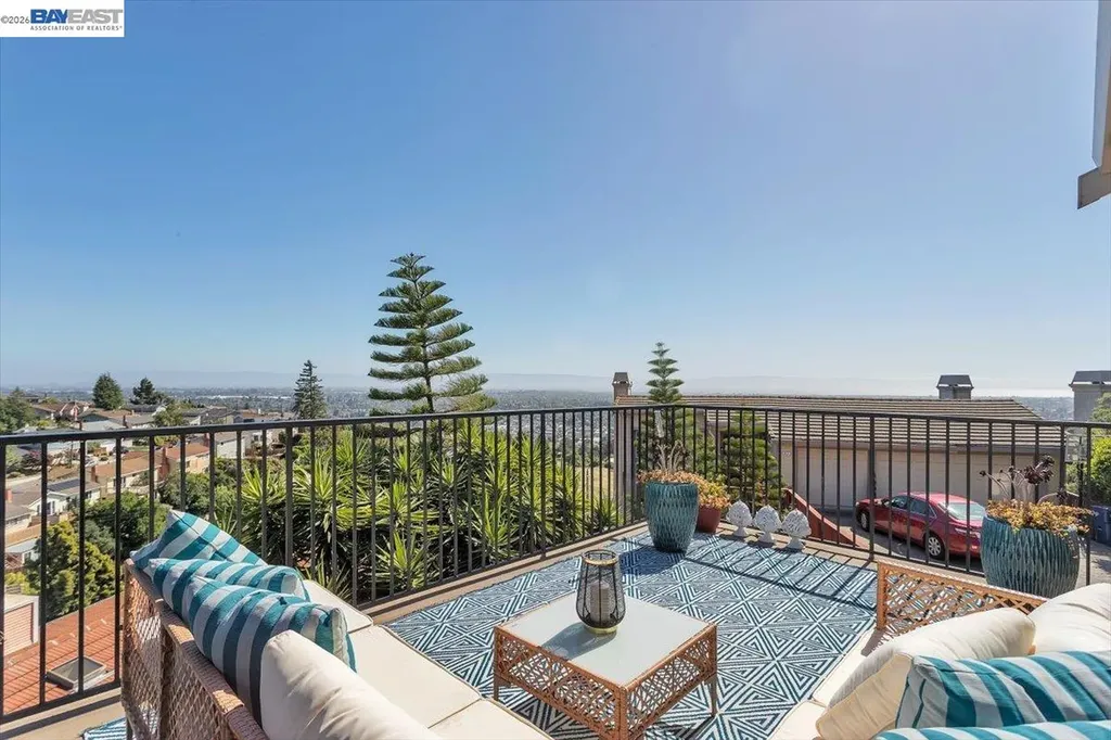 2433 Fox Ridge Drive Castro Valley CA 94546