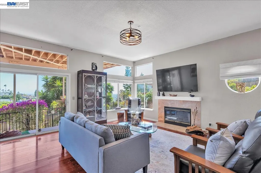 2433 Fox Ridge Drive Castro Valley CA 94546