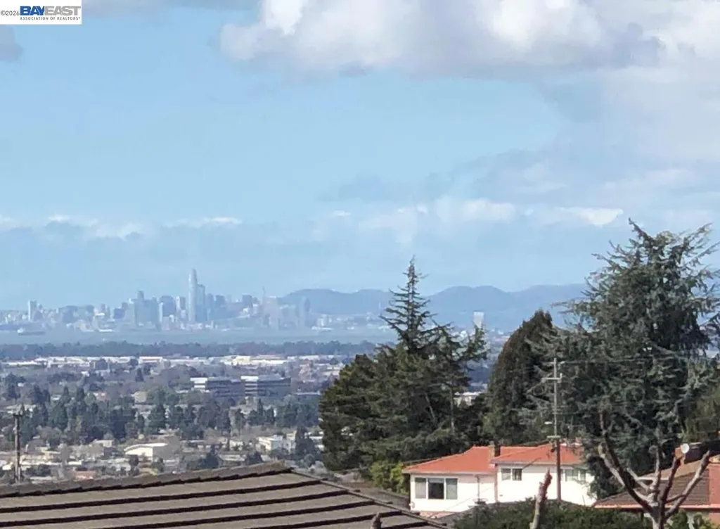 2433 Fox Ridge Drive Castro Valley CA 94546