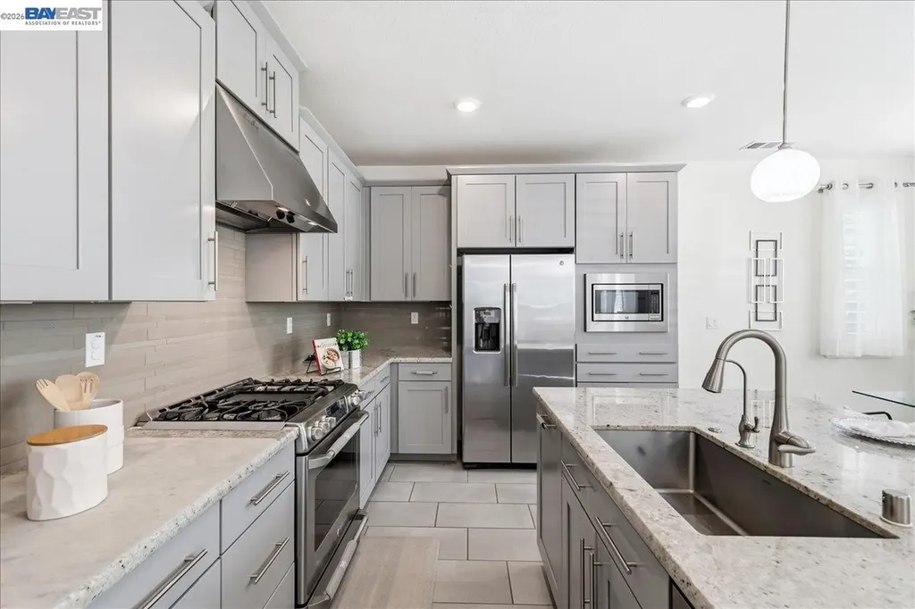 4052 Knightstown Street Dublin CA 94568