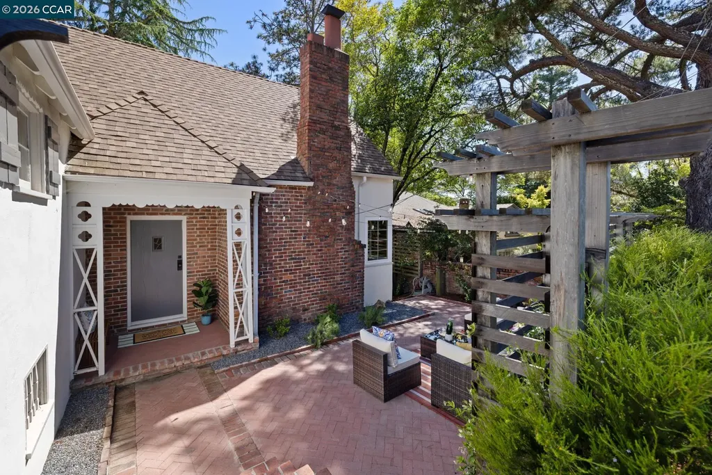 6008 Chelton Drive Oakland CA 94611