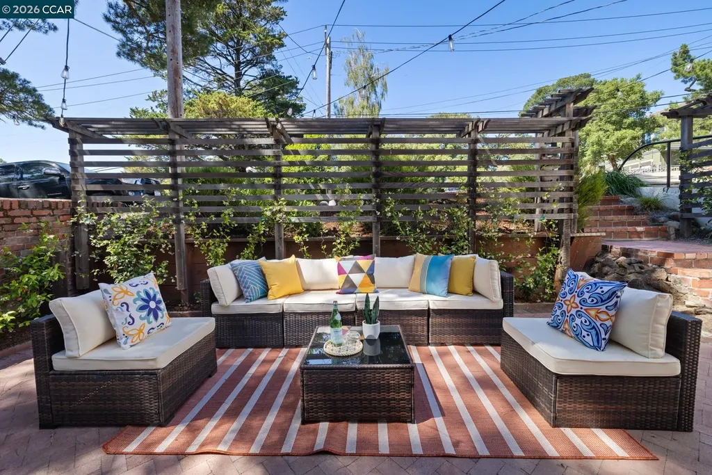 6008 Chelton Drive Oakland CA 94611