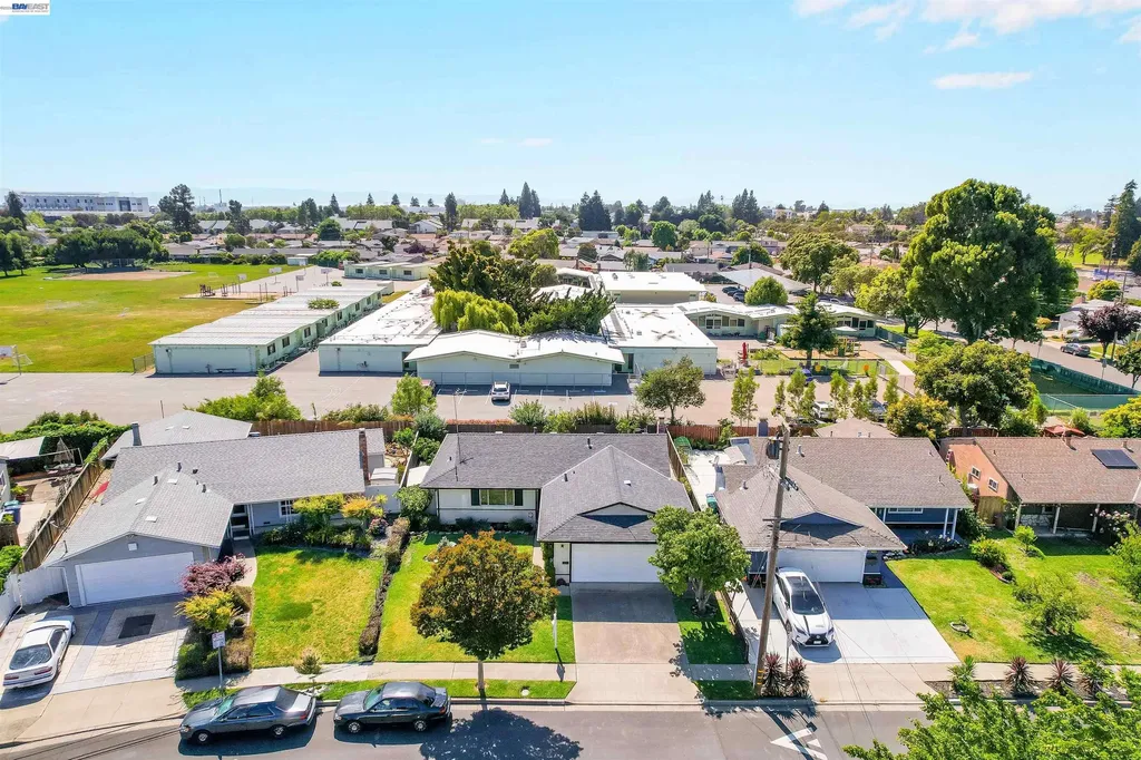 26003 Dodge Avenue Hayward CA 94545