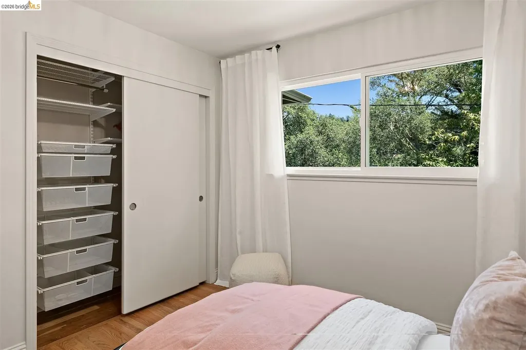 7253 Sayre Drive Oakland CA 94611