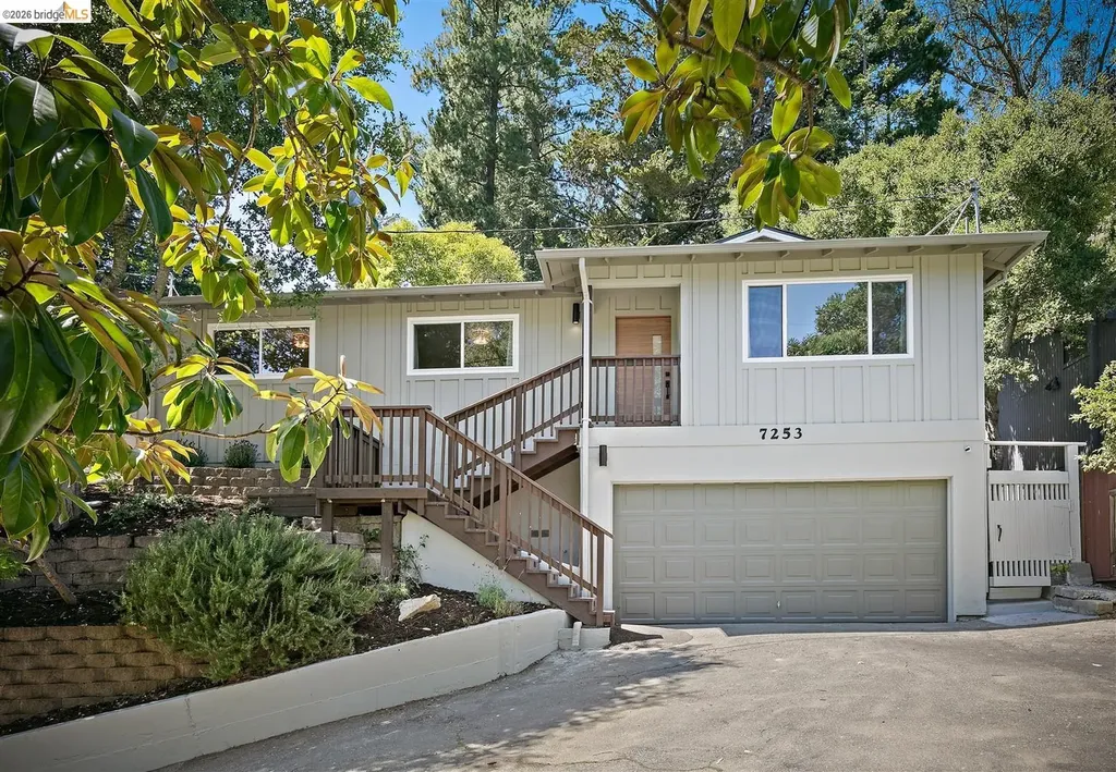 7253 Sayre Drive Oakland CA 94611