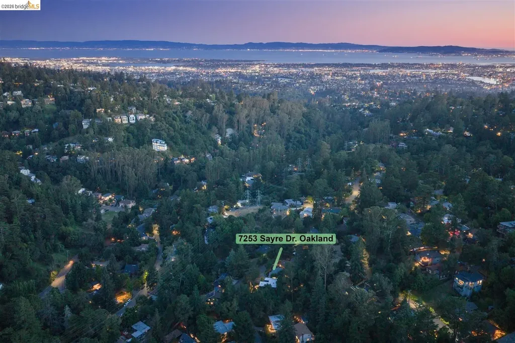 7253 Sayre Drive Oakland CA 94611