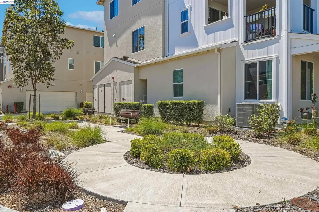 8556 Seawind Way Newark CA 94560