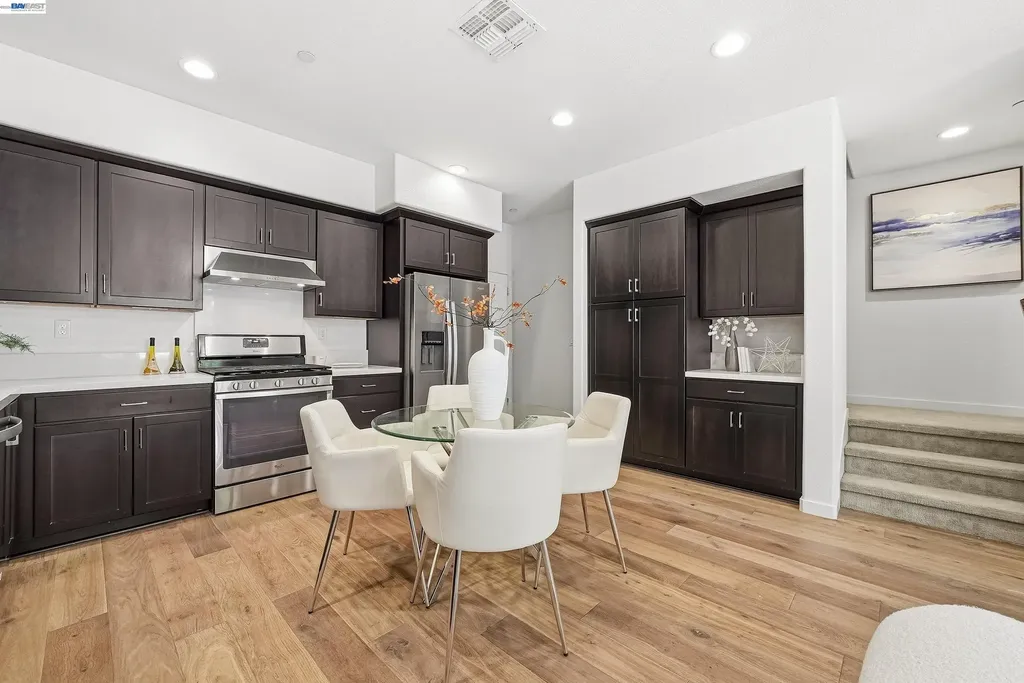 8556 Seawind Way Newark CA 94560